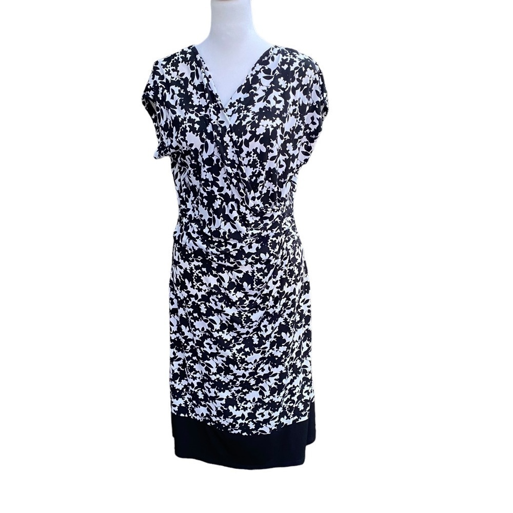 NEW York and company dress size medium.